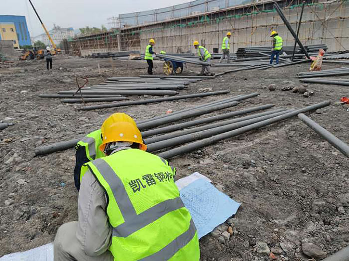 琼海螺栓球网架结构